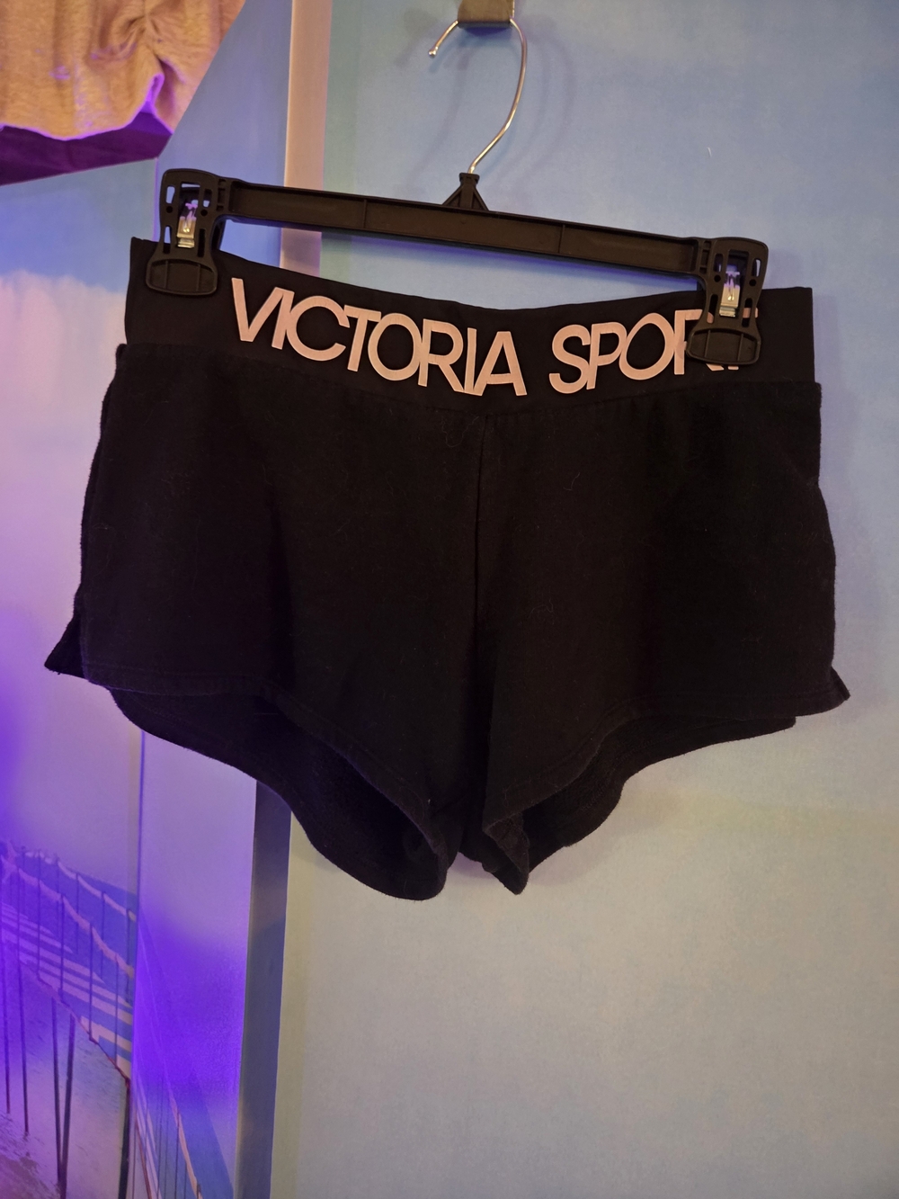 Black Athletic Shorts with Branded Waistband In Pink